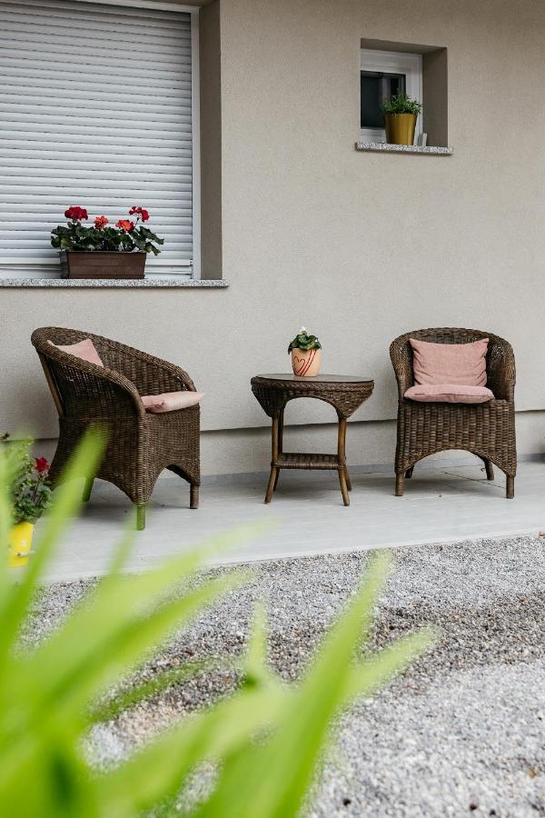 Apartments Sentvid ลูบลิยานา ภายนอก รูปภาพ